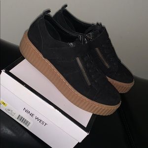 Nine West Buckle Up Platform sneaker 8.5